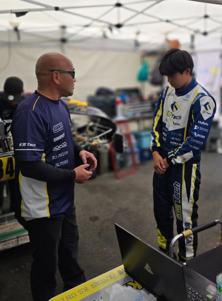 コーチから指導を受ける織田大和